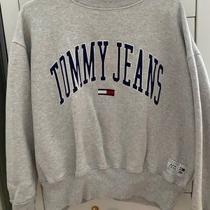 Grey Tommy Jeans Sweatshirt
